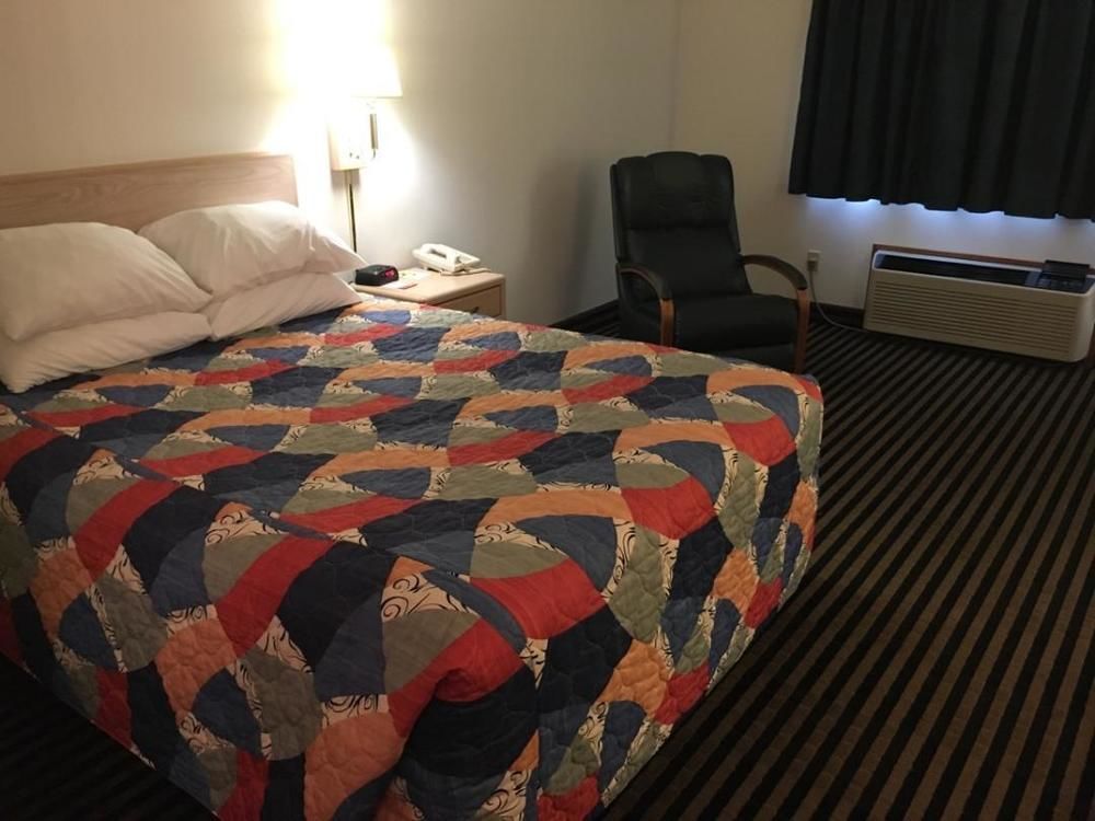 Super 8 By Wyndham Humboldt Hotel Kültér fotó